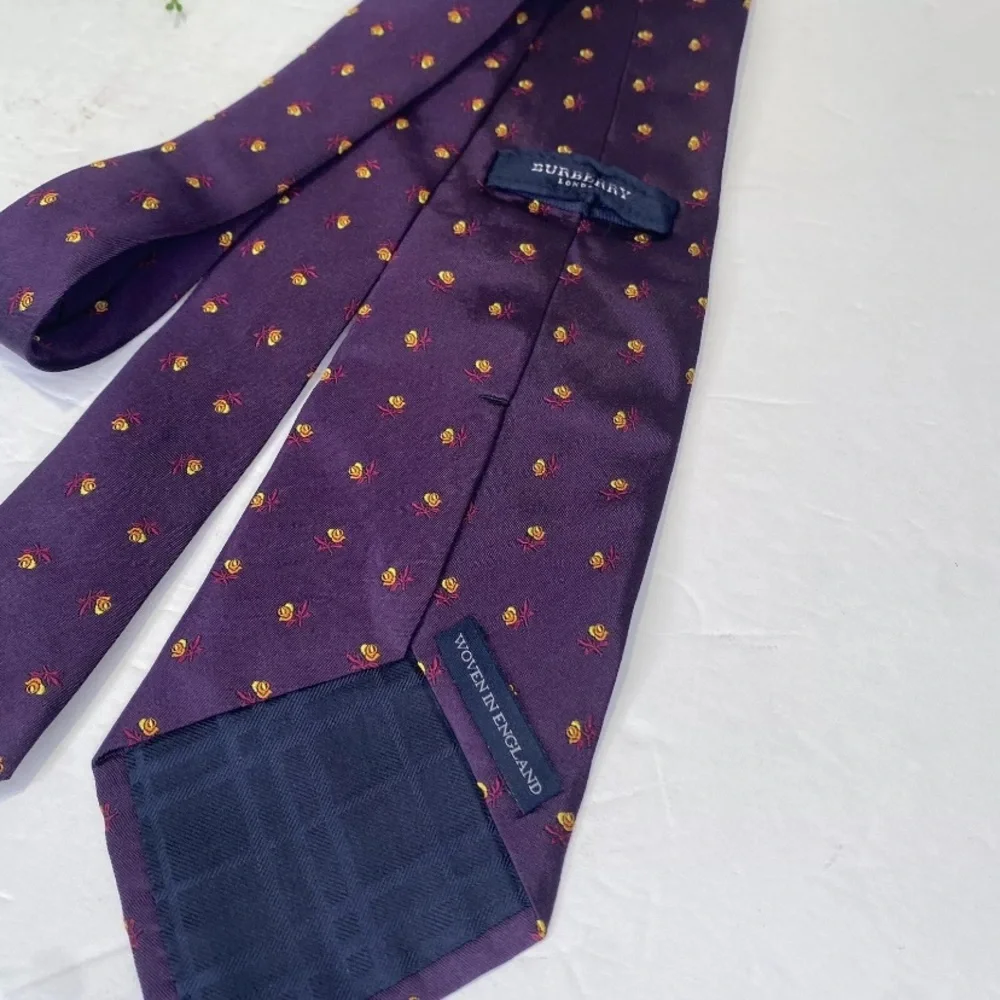 Burberry London Roses Floral Print Purple Silk Designer Tie Made in England - Picture 5 of 7